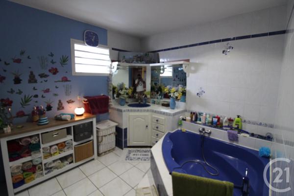 Maison à vendre  4 pièces - 111 m2 LA POSSESSION - 974