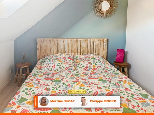 Maison de bourg rénovée, 6 pièces, garage, terrasse et cour à SAINT GERAND LE PUY (03)