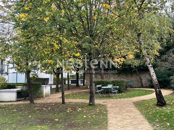 Appartement T2 1 chambre - Sainte-Anne à Nantes, place de parking.