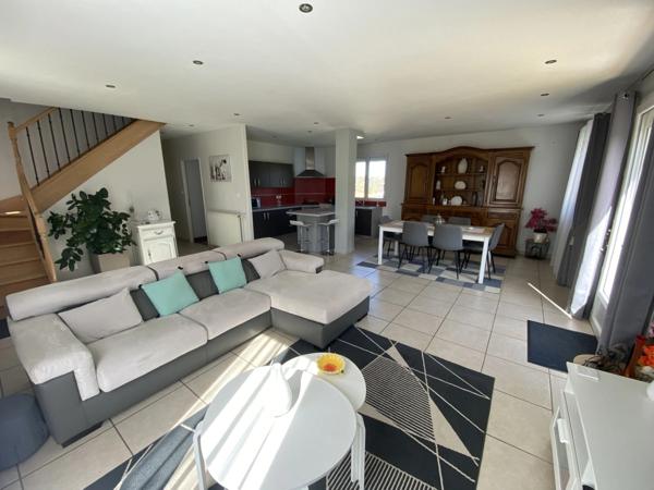 Maison 7 pièces Dijon Montagne Sainte Anne au calme
