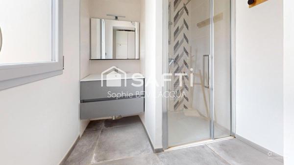 MAISON RECENTE 3 CHAMBRES  ULTRA LUMINEUSE 2 PARKINGS