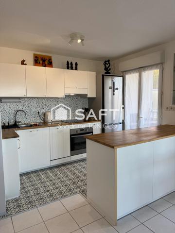 Appartement trois pièces rénové vue mer