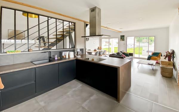 Maison à vendre    5 pièces •  Albias