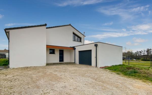 Maison à vendre    5 pièces •  Albias