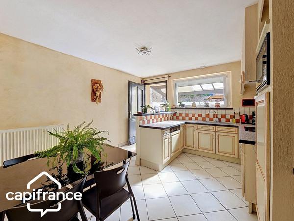 Maison 91 m² – 3 chambres – garage et dépendances – terrain 2 989 m² – Thouars