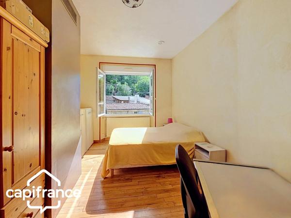 Maison 91 m² – 3 chambres – garage et dépendances – terrain 2 989 m² – Thouars