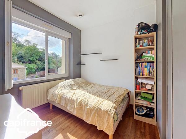 Maison 91 m² – 3 chambres – garage et dépendances – terrain 2 989 m² – Thouars
