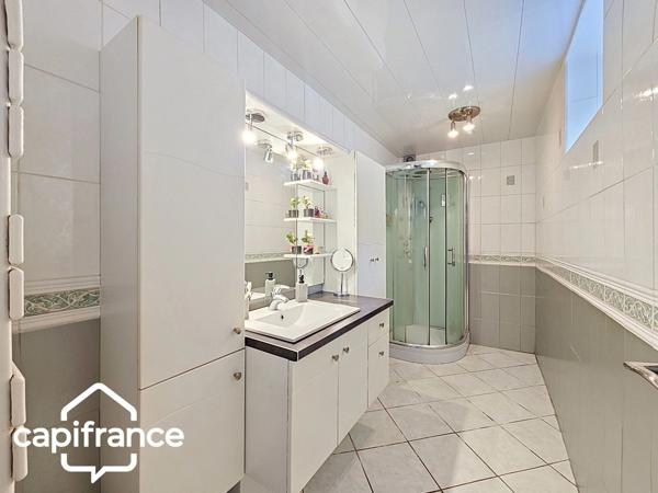 Maison 91 m² – 3 chambres – garage et dépendances – terrain 2 989 m² – Thouars