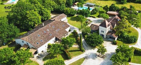 Propriété rare de 8,5 ha avec vue dominante, gîtes, sans contrainte d’exploitation