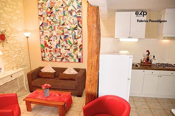 Propriété rare de 8,5 ha avec vue dominante, gîtes, sans contrainte d’exploitation