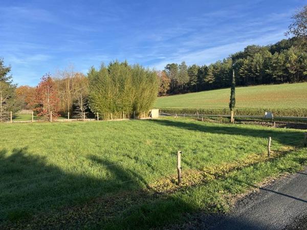Terrain à vendre |  Eyliac |  1003 m²