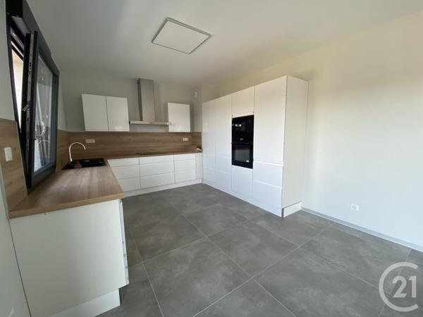 Appartement F5 à vendre  5 pièces - 113 m2 ETUPES - 25