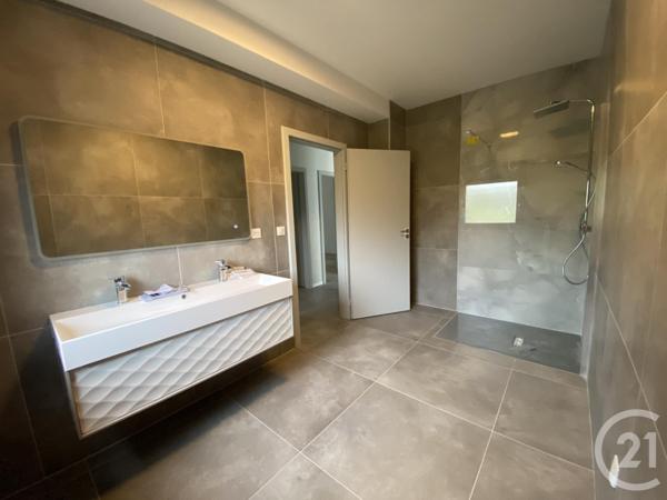 Appartement F5 à vendre  5 pièces - 113 m2 ETUPES - 25