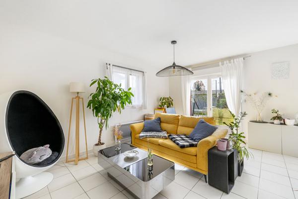 BEGLES STADE MOGA - MAISON 4 PIÈCES AVEC JARDIN ET GARAGE 