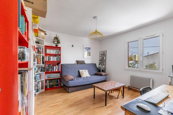 BEGLES STADE MOGA - MAISON 4 PIÈCES AVEC JARDIN ET GARAGE 