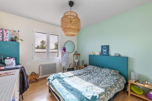 BEGLES STADE MOGA - MAISON 4 PIÈCES AVEC JARDIN ET GARAGE 