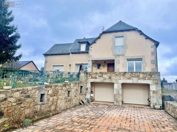 Maison à vendre à Saint-Chély-d'Apcher en Lozère (48200), ref : 48032-208