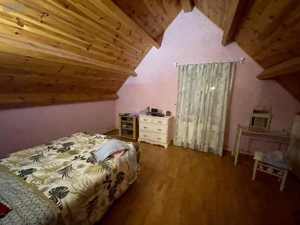 Maison à vendre à Saint-Chély-d'Apcher en Lozère (48200), ref : 48032-208