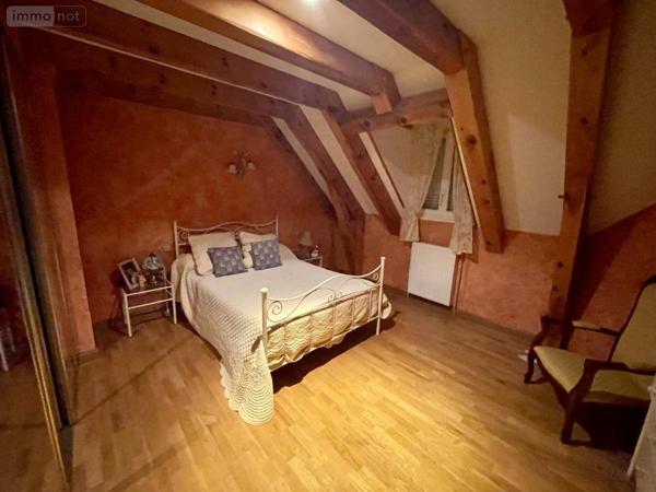 Maison à vendre à Saint-Chély-d'Apcher en Lozère (48200), ref : 48032-208