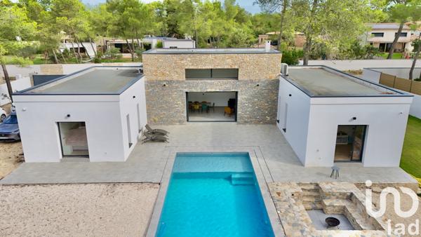 Maison à vendre 6 pièces 150 m² Nîmes-Saint-Césaire