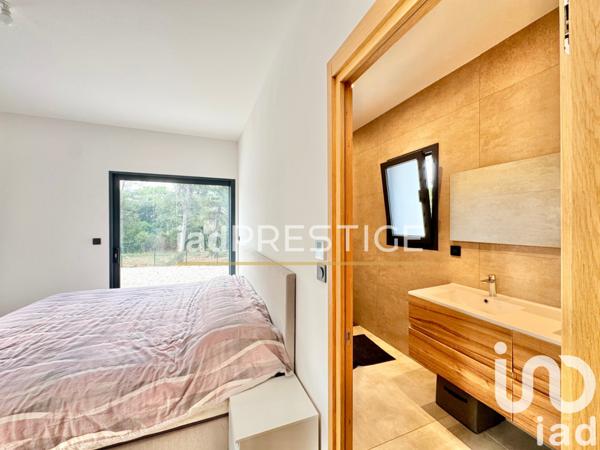 Maison à vendre 6 pièces 150 m² Nîmes-Saint-Césaire