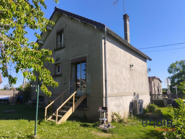 VENTE : MAISON 4 PIECE 85 m² A COMMENTRY