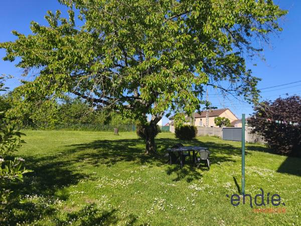 VENTE : MAISON 4 PIECE 85 m² A COMMENTRY