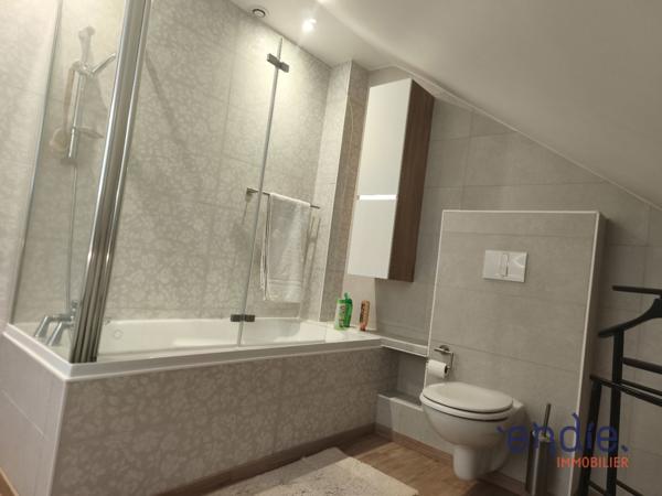 VENTE : MAISON 4 PIECE 85 m² A COMMENTRY