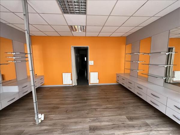 Local commercial à louer |  EXCIDEUIL |  1 pièce | 54 m²