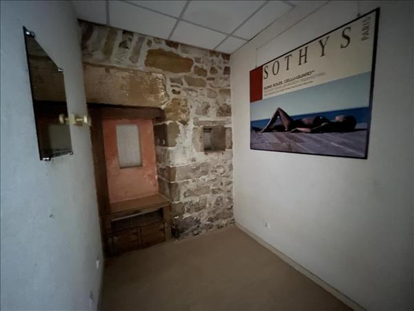 Local commercial à louer |  EXCIDEUIL |  1 pièce | 54 m²