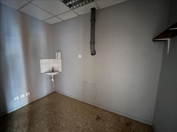 Local commercial à louer |  EXCIDEUIL |  1 pièce | 54 m²