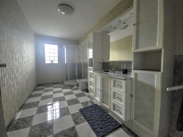 Limoges (87100) Maison familiale 160 m2, 5 pièces