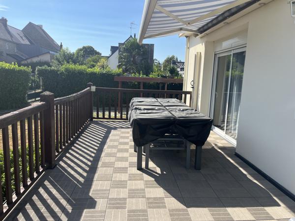Maison 4 chambres avec grand terrain à vendre à Vannes, à proximité de la gare