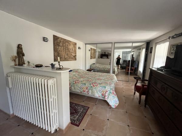 Maison 4 chambres avec grand terrain à vendre à Vannes, à proximité de la gare