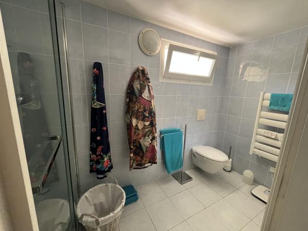 Maison 4 chambres avec grand terrain à vendre à Vannes, à proximité de la gare