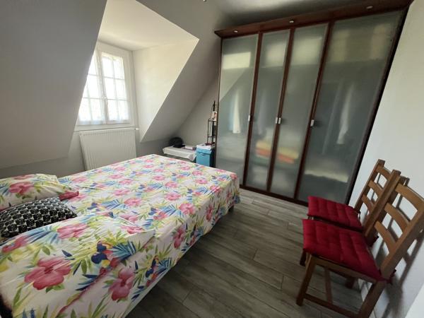 Maison 4 chambres avec grand terrain à vendre à Vannes, à proximité de la gare