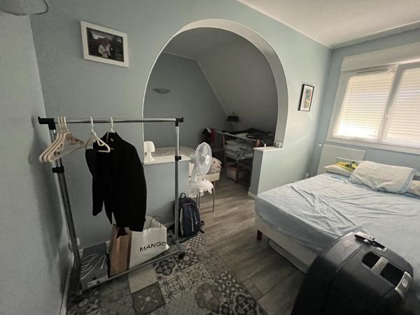 Maison 4 chambres avec grand terrain à vendre à Vannes, à proximité de la gare