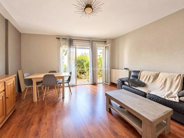 Vente                                                      Appartement
                        
                     3 pièces                      71 m2                     à Mezzavia