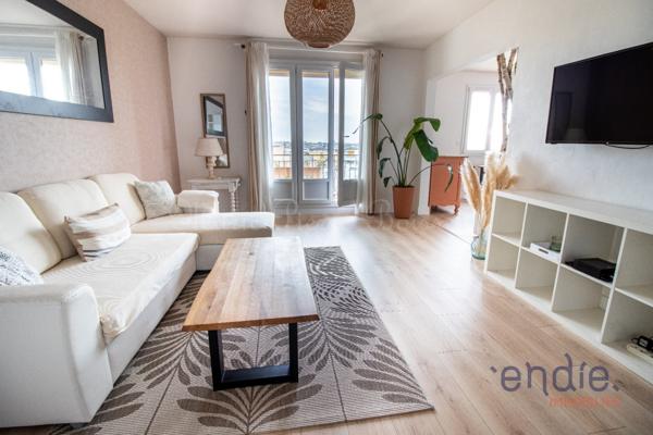 DIJON CENTRE - Un appartement lumineux avec vue imprenable sur les monuments dijonnais