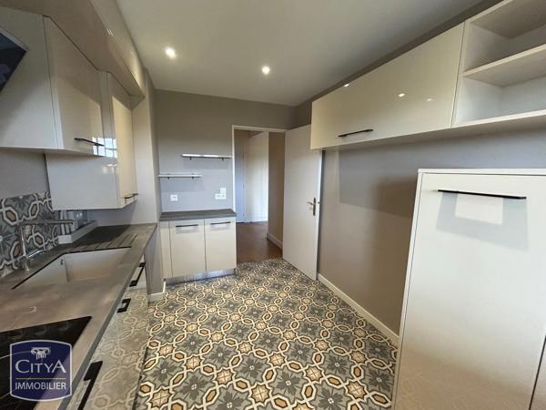 Appartement à vendre 5 pièces 121.5m² Poitiers (86000)