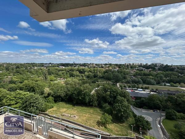 Appartement à vendre 5 pièces 121.5m² Poitiers (86000)