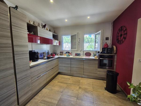 Vente Maison 4 pièces 99 m2 à Le Cannet-des-Maures