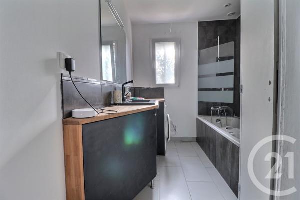 Maison à vendre  5 pièces - 91,59 m2 AMBERIEU EN BUGEY - 01