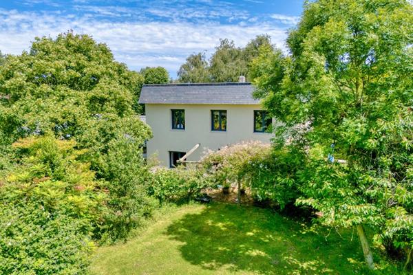 Propriété proche Etretat avec maison, gîte, piscine et dépendances