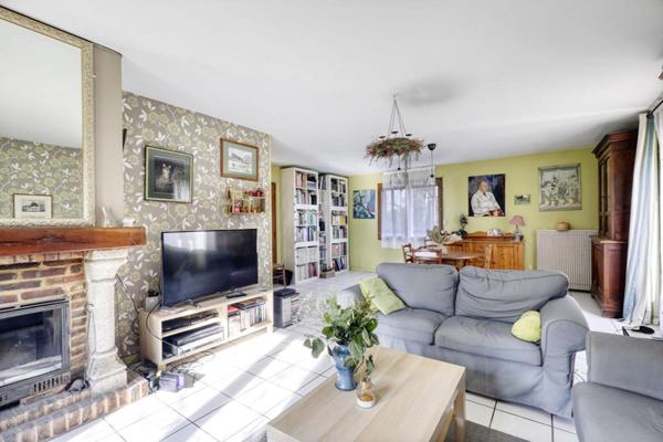 Propriété proche Etretat avec maison, gîte, piscine et dépendances