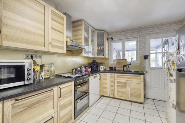 Propriété proche Etretat avec maison, gîte, piscine et dépendances