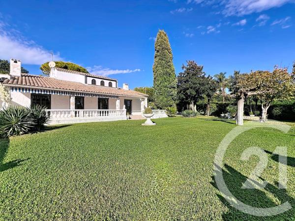 Maison à vendre  5 pièces - 150 m2 MOUGINS - 06