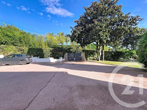 Maison à vendre  5 pièces - 150 m2 MOUGINS - 06