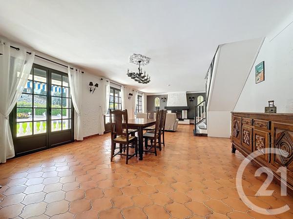 Maison à vendre  5 pièces - 150 m2 MOUGINS - 06