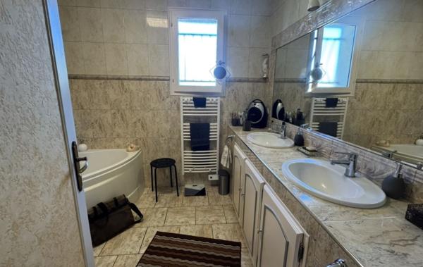 Vente Maison Vue sur la chaîne des puys Dorat   